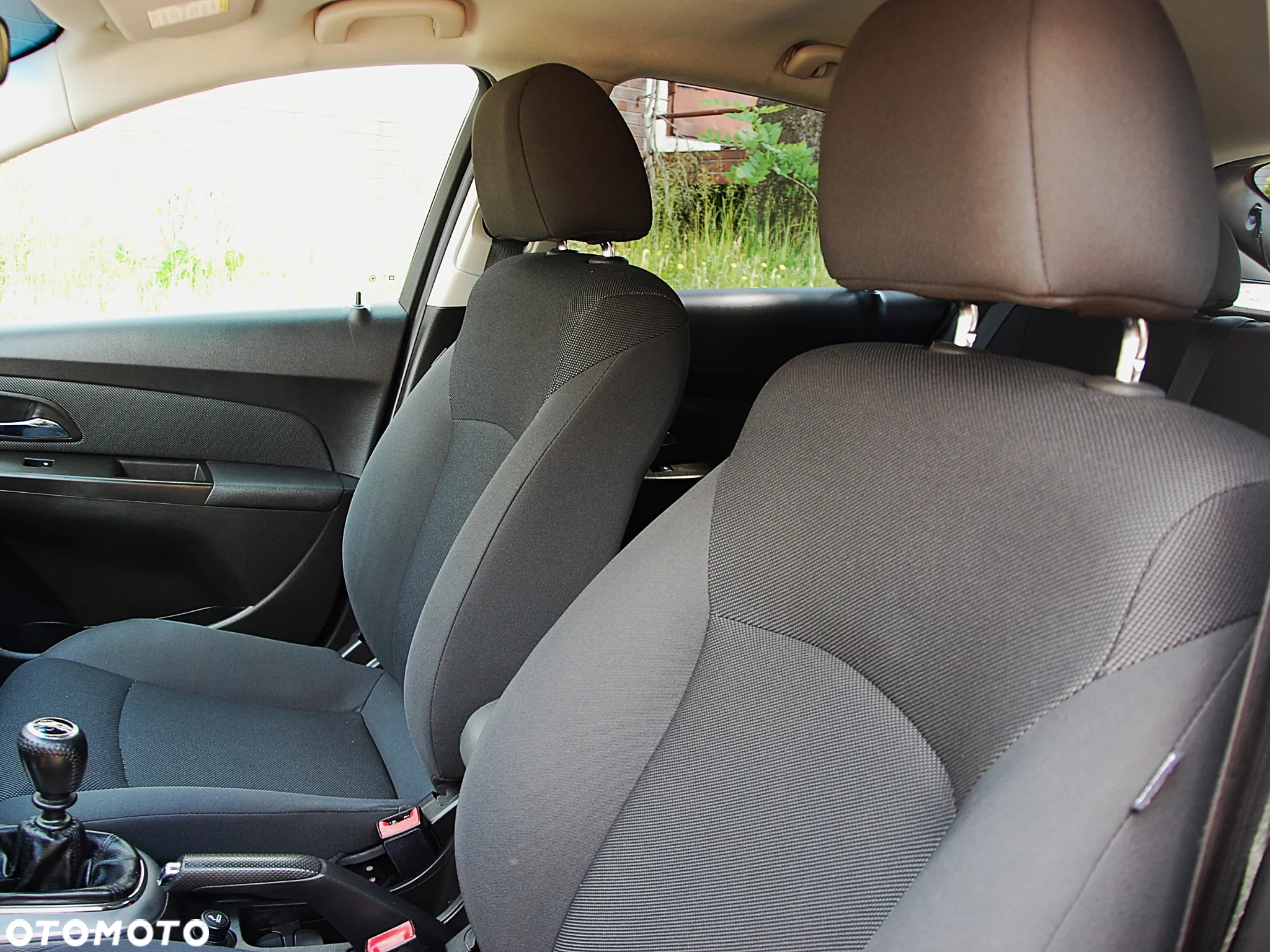 Chevrolet Cruze 1.6 LS+ - 38
