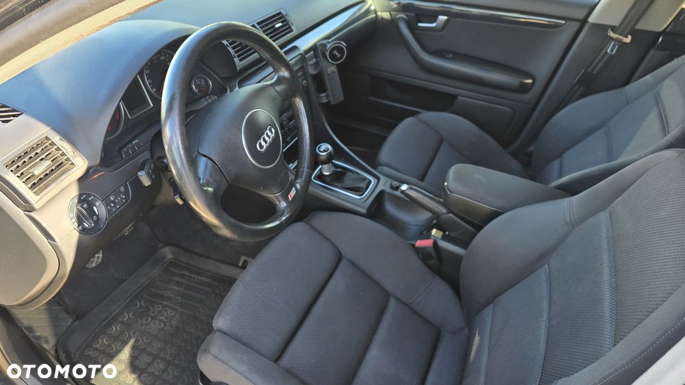 Audi A4 Avant - 22