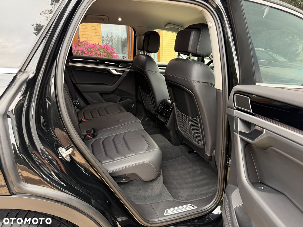 Volkswagen Touareg 3.0 V6 TDI 4Motion Elegance - 21