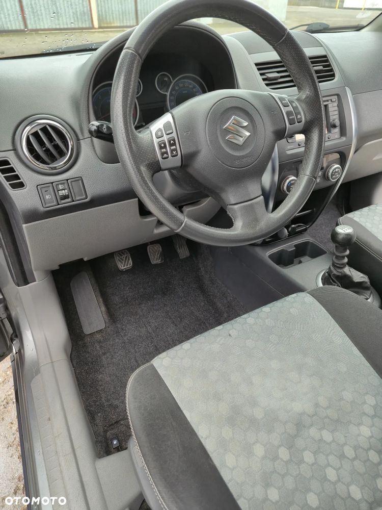 Suzuki SX4 2.0 DDiS Explore 4WD - 17