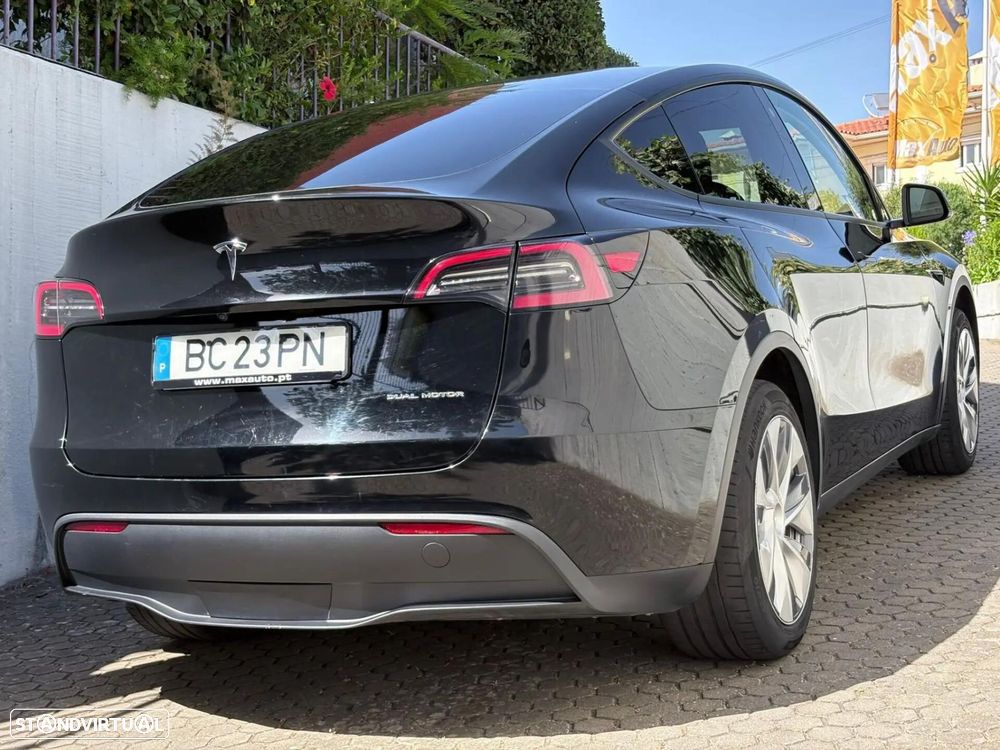 Tesla Model Y Long Range Tração Integral - 22