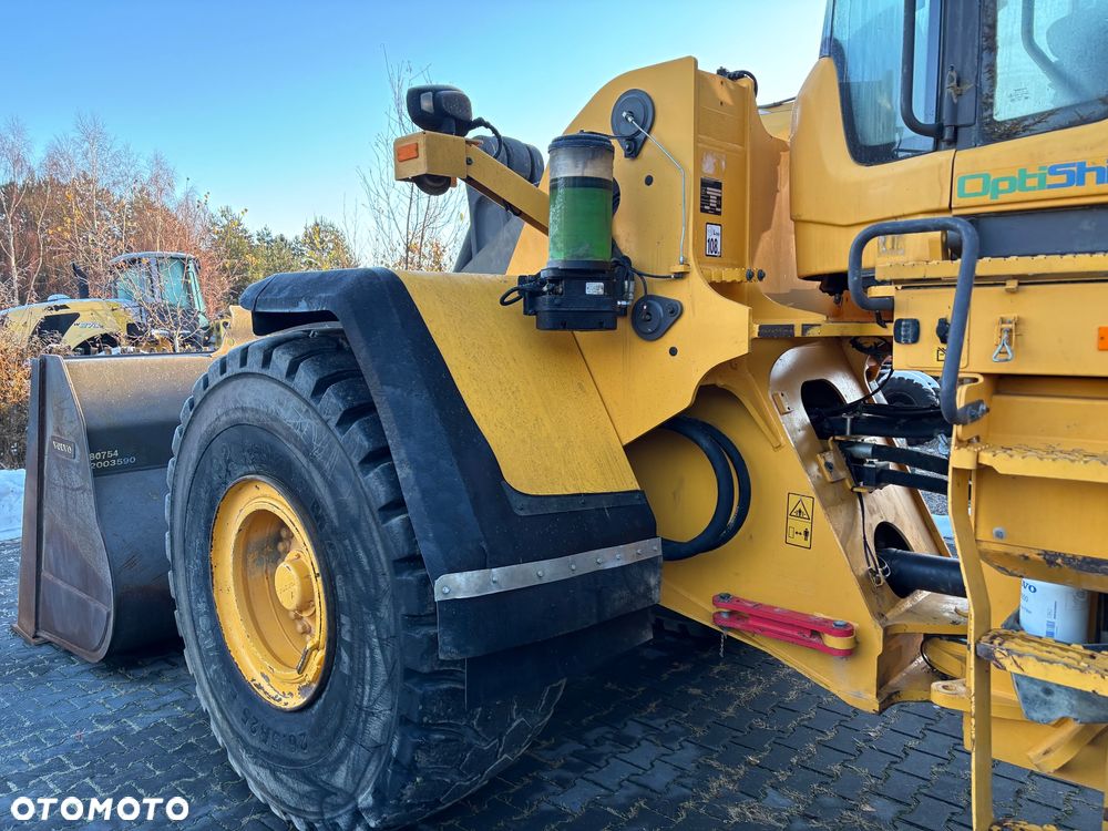 Volvo L150H rok 2016, 26ton, 4,2m3 opony 70%, bdb - 13