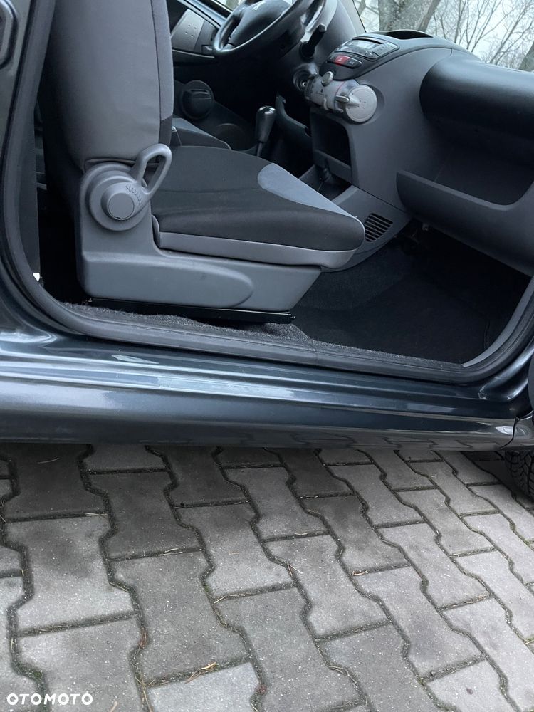 Peugeot 107 1.0 Active - 28