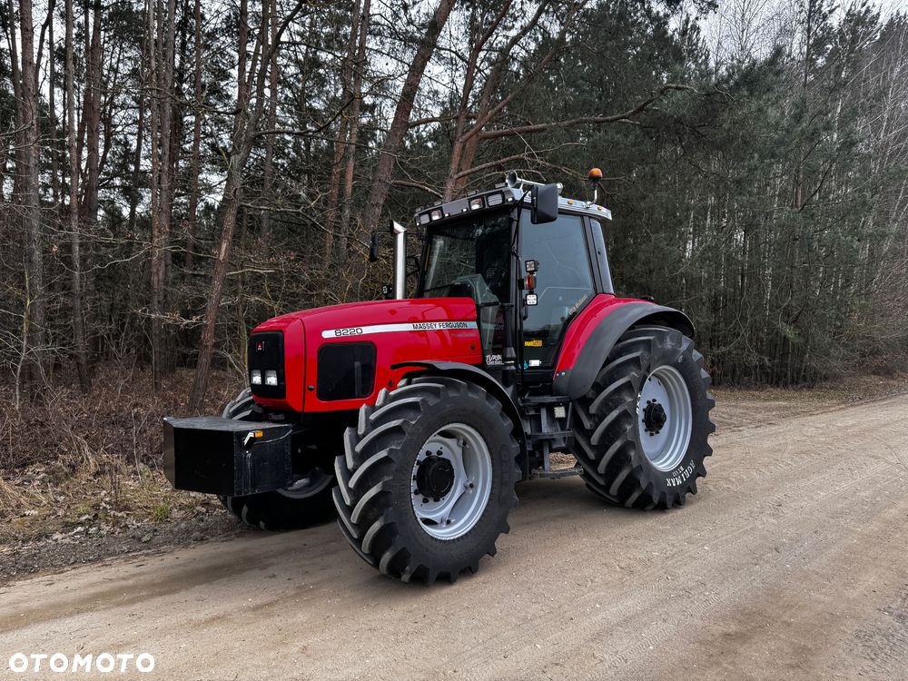 Massey Ferguson 8220