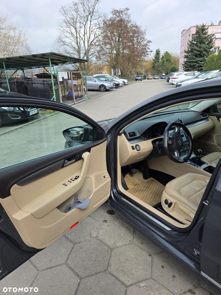 Volkswagen Passat 2.0 TDI 4Mot Comfortline - 6