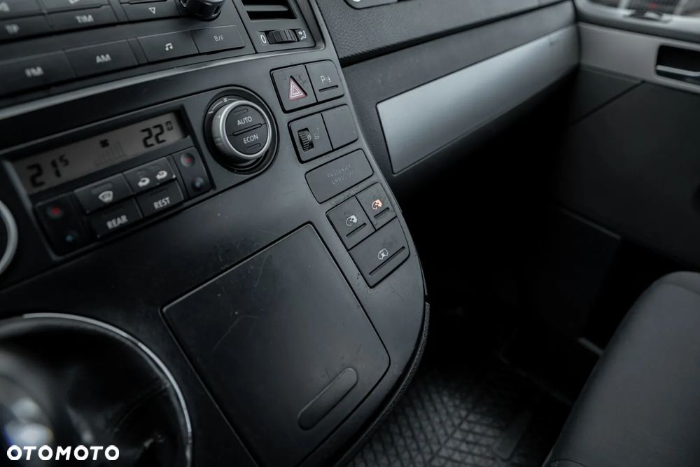 Volkswagen Multivan L1 Comfortline 4Motion - 24