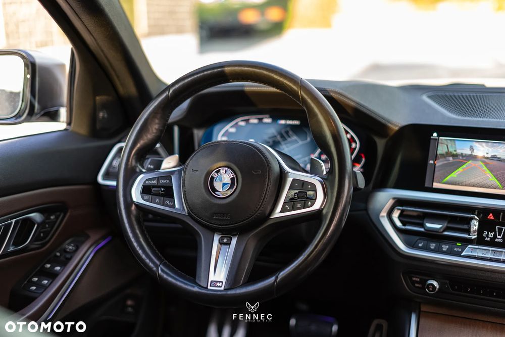 BMW Seria 3 M340i xDrive - 23