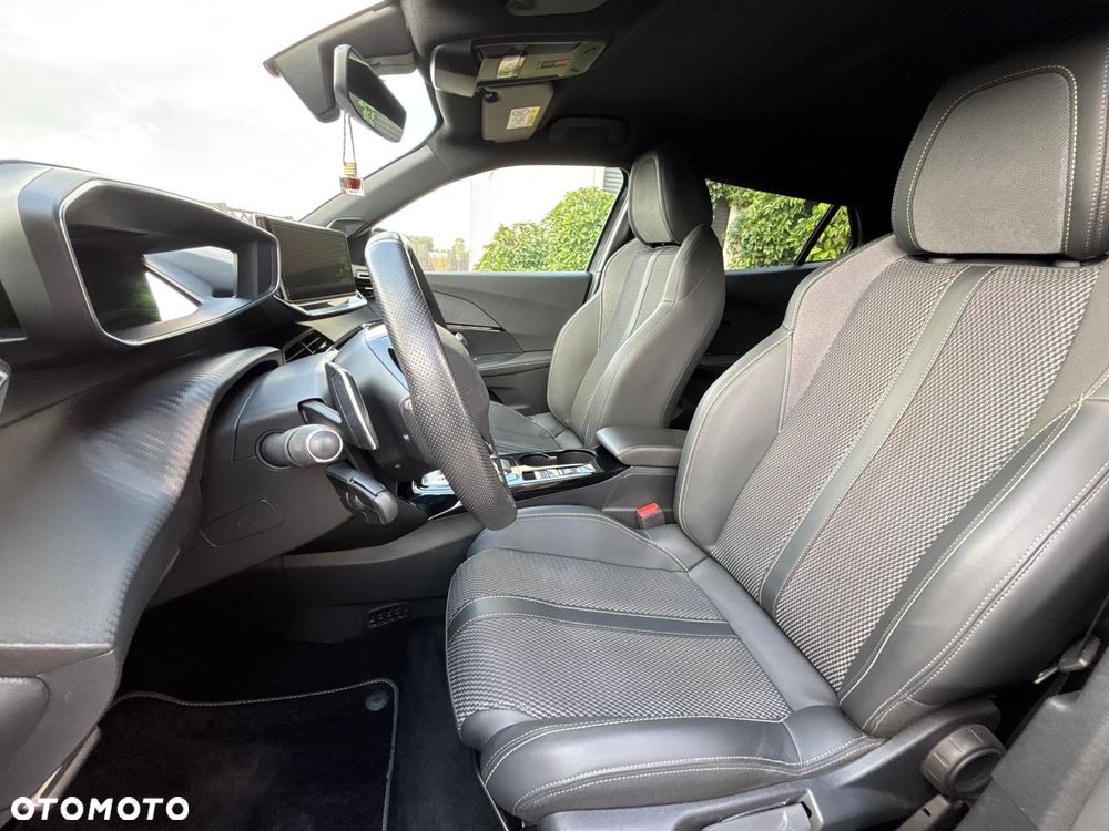 Peugeot 2008 PureTech 130 GT S&S EAT8 - 29