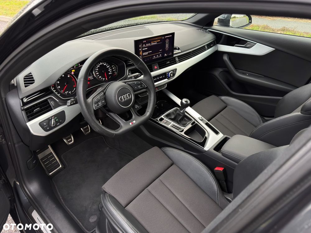Audi A4 Avant 35 TFSI S line - 38