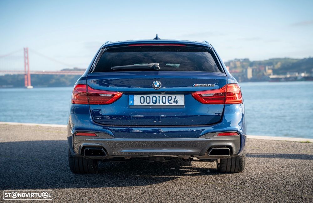 BMW M550d xDrive Auto - 12