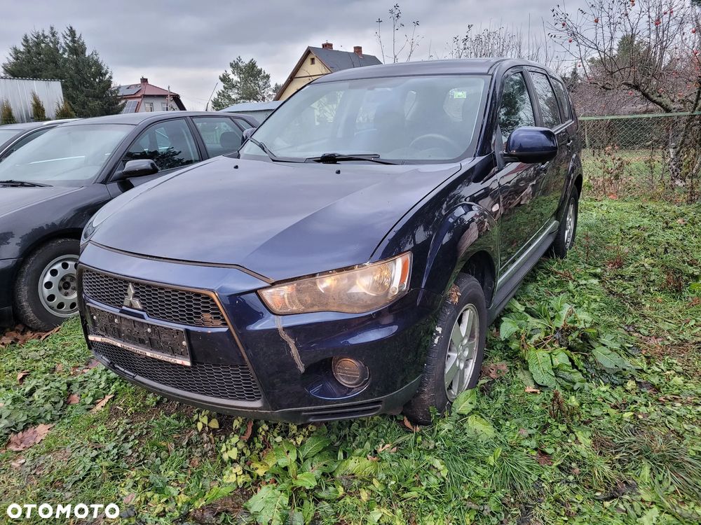 Mitsubishi Outlander 2.0 Intense 2WD EU5 - 1
