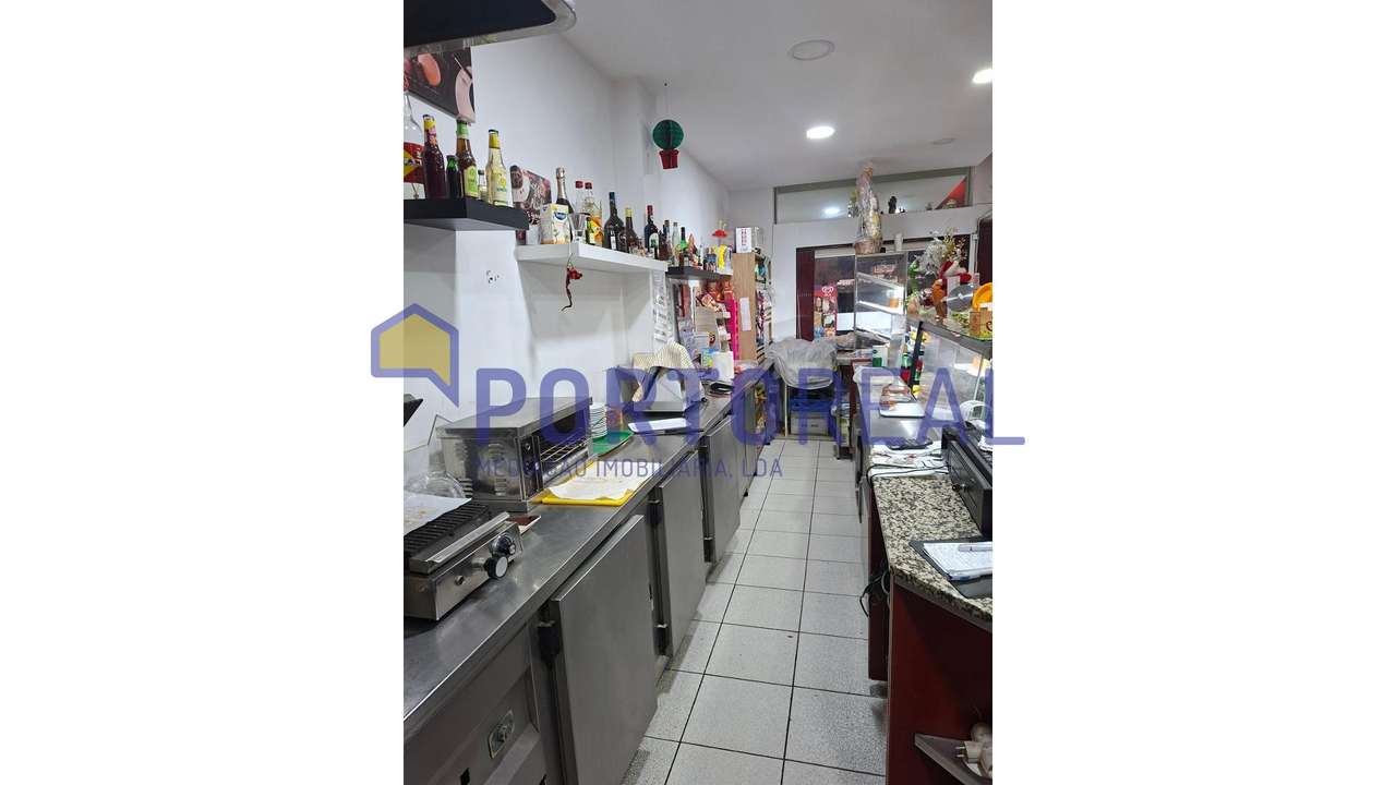 Trespasse Pastelaria em Fânzeres - Grande imagem: 2/27