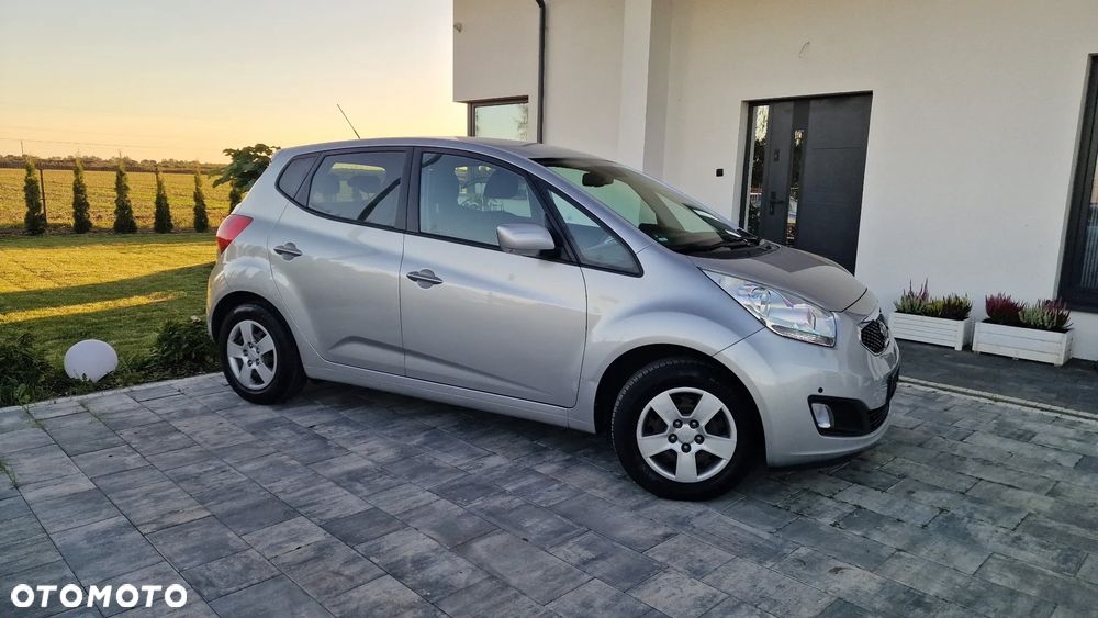 Kia Venga - 3