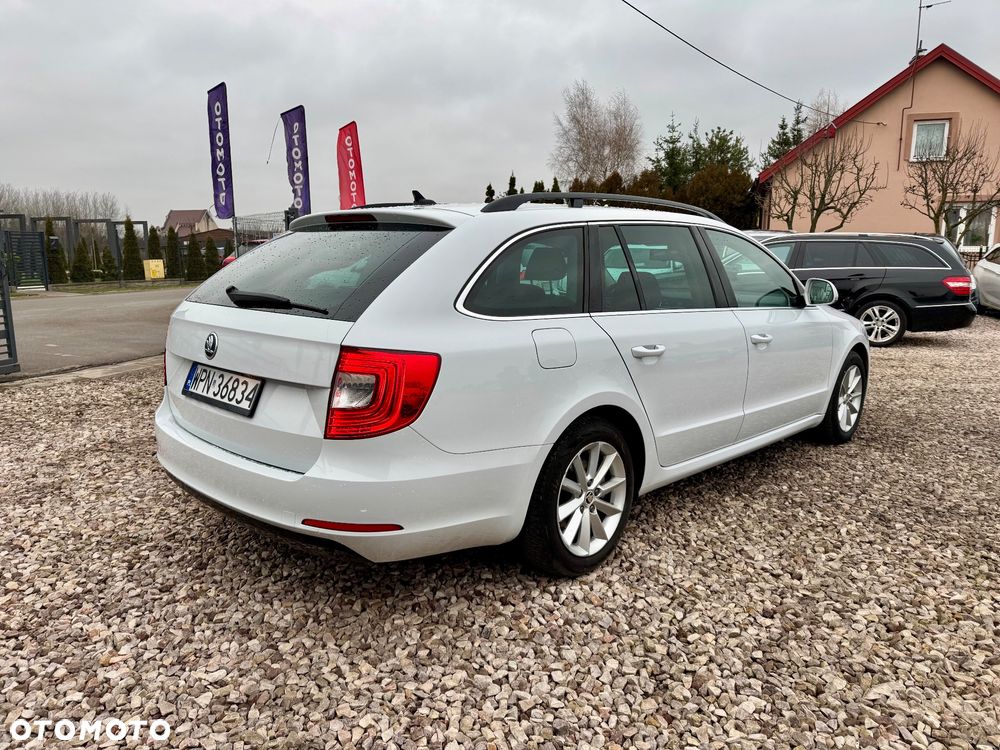 Skoda Superb 1.6 TDI GreenLine - 9