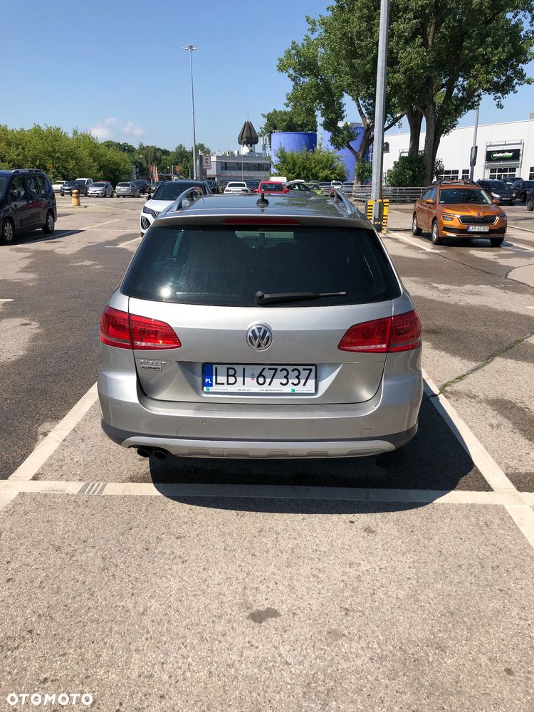 Volkswagen Passat - 8