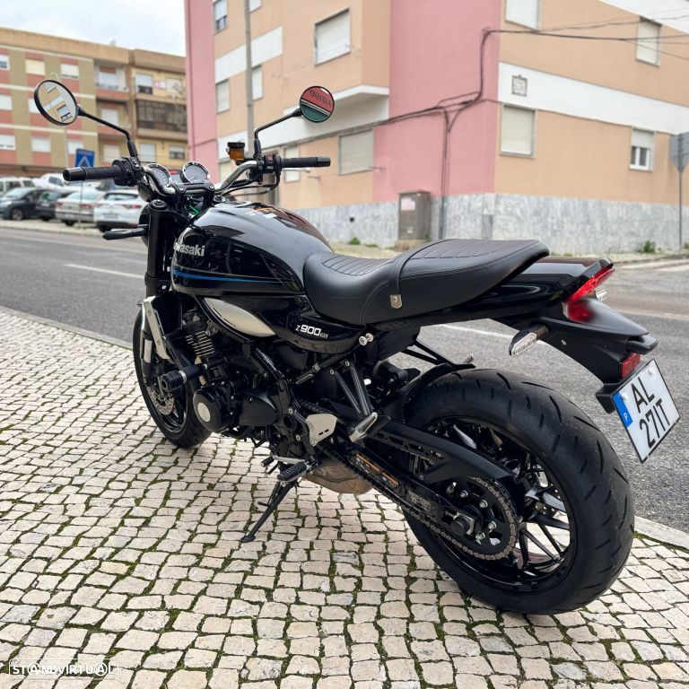 Kawasaki Z 900 RS - 16
