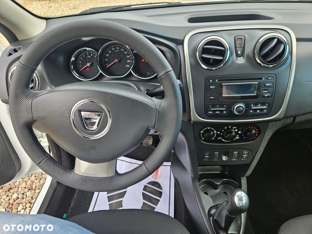 Dacia Sandero TCe 90 Celebration - 16