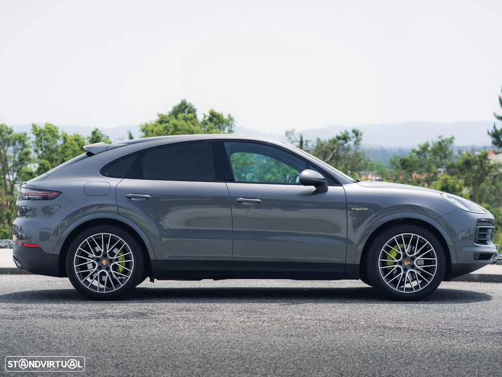 Porsche Cayenne Coupé E-Hybrid - 10