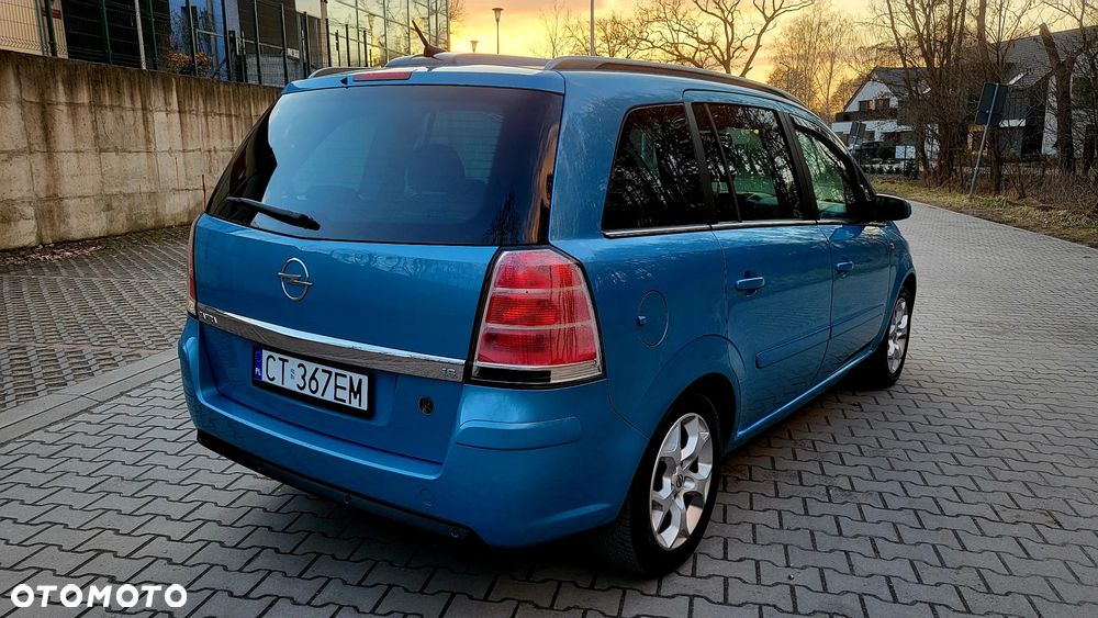 Opel Zafira 1.8 Easytronic Family Plus - 4
