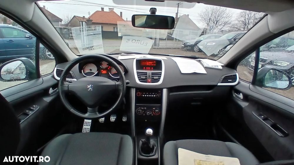 Peugeot 207 120 VTi Premium - 7