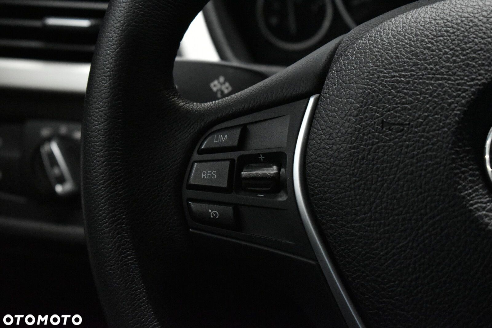 BMW Seria 3 318i Advantage - 11