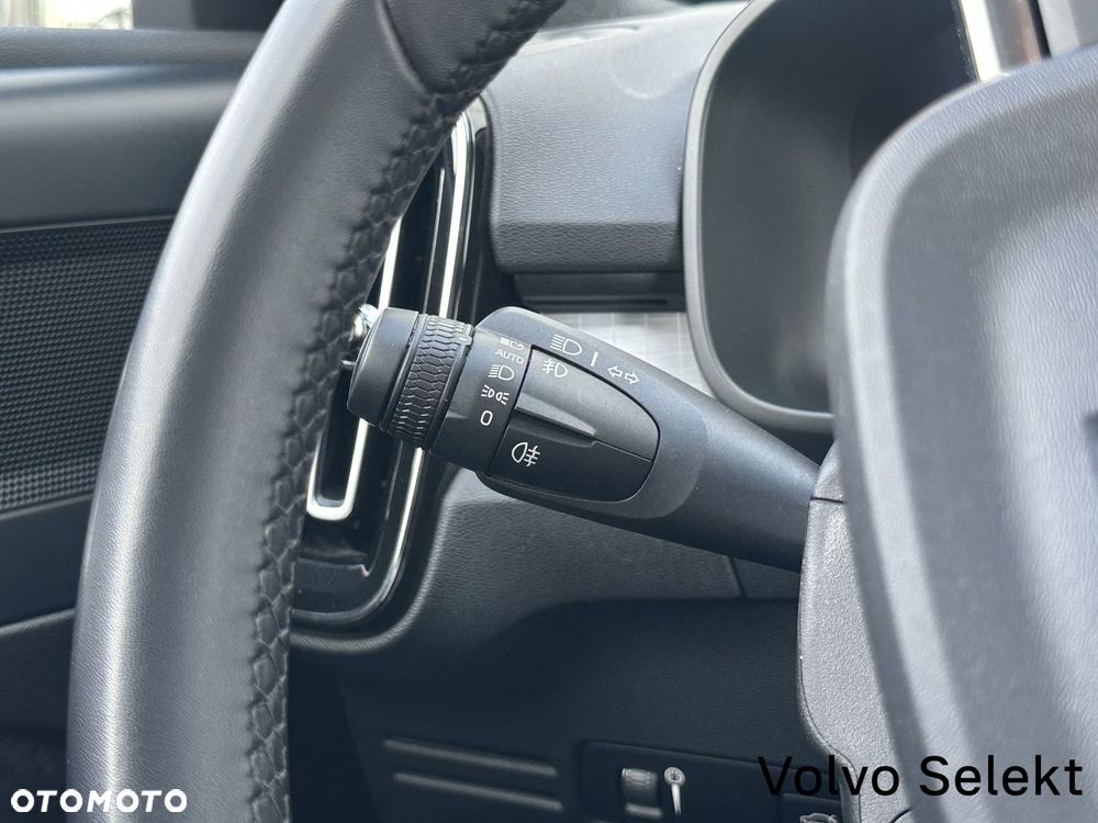 Volvo XC 40 - 25