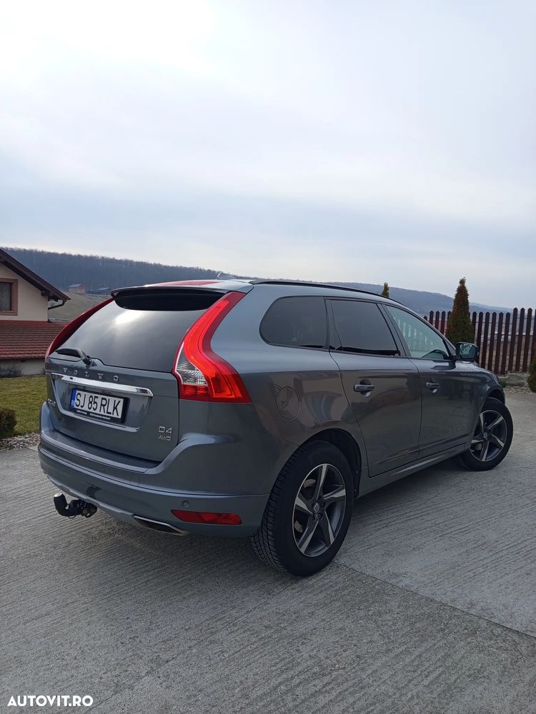 Volvo XC 60 D4 AWD Geartronic Momentum - 5