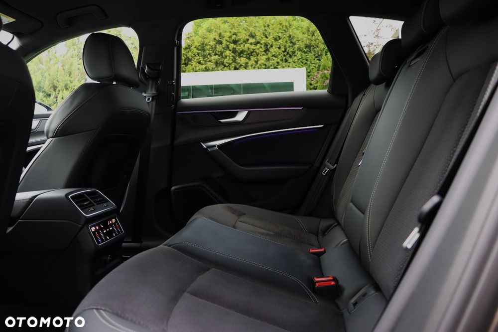 Audi S6 Avant - 25