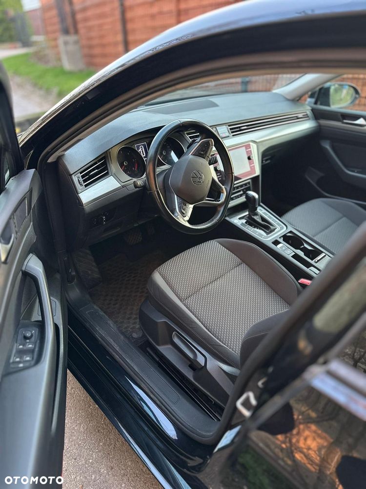 Volkswagen Passat 2.0 TDI EVO Elegance DSG - 13