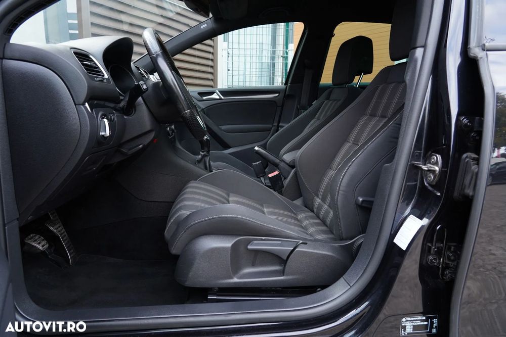 Volkswagen Golf 2.0 TDI DPF GTD - 14