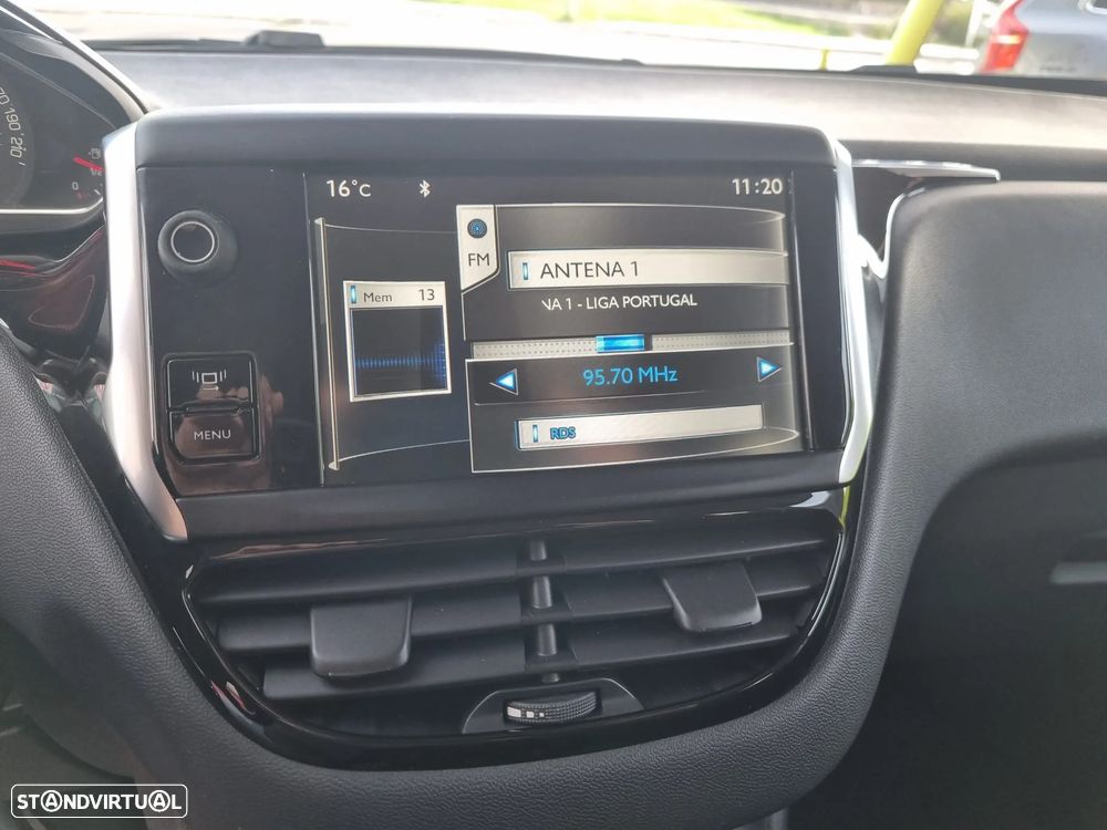 Peugeot 208 1.2 VTi Active - 23