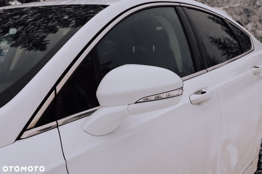 Ford Mondeo 2.0 TDCi Titanium PowerShift - 16