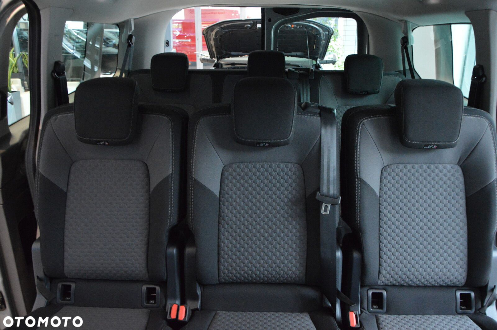 Volkswagen Caravelle Life - 26