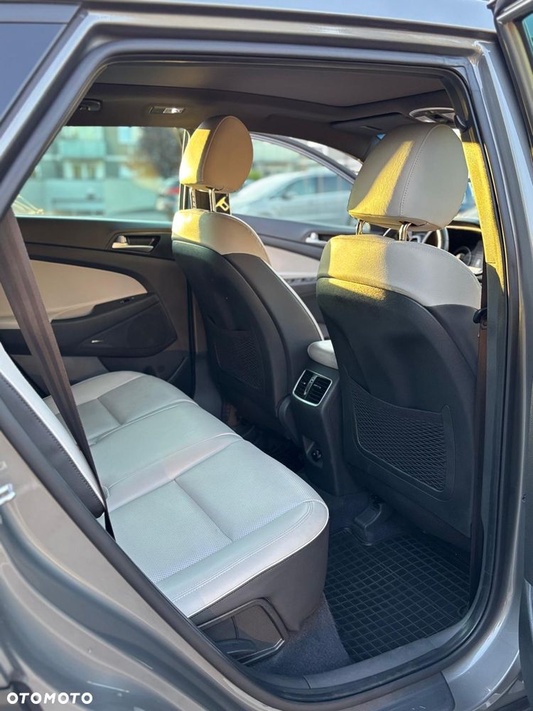 Hyundai Tucson 2.0 CRDI Premium 4WD - 11