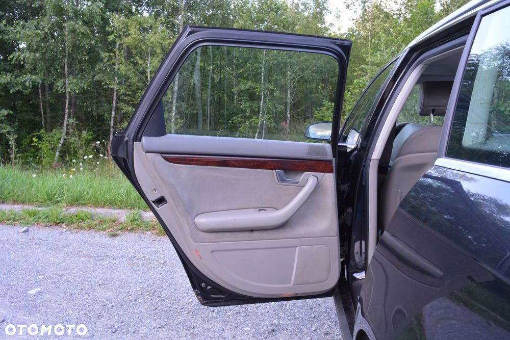 Audi A4 Avant 2.5 TDI - 19