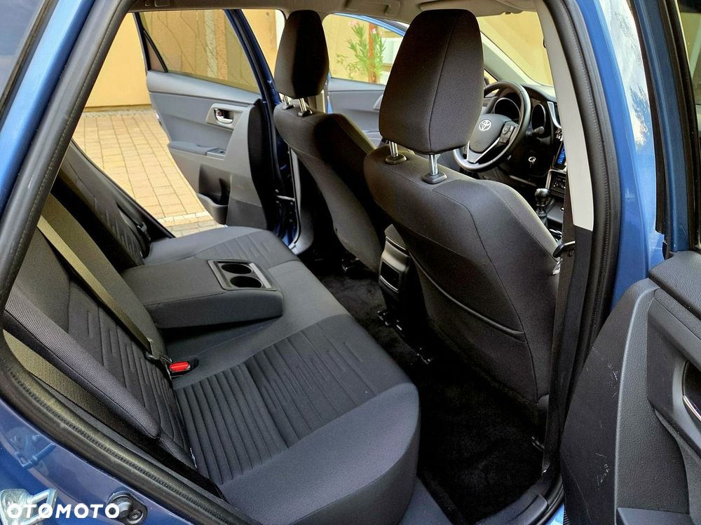 Toyota Corolla - 15