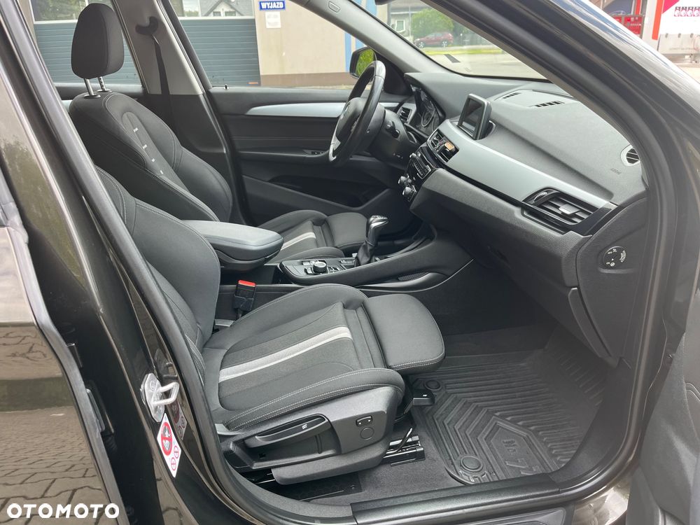 BMW X1 xDrive20i GPF Advantage sport - 11
