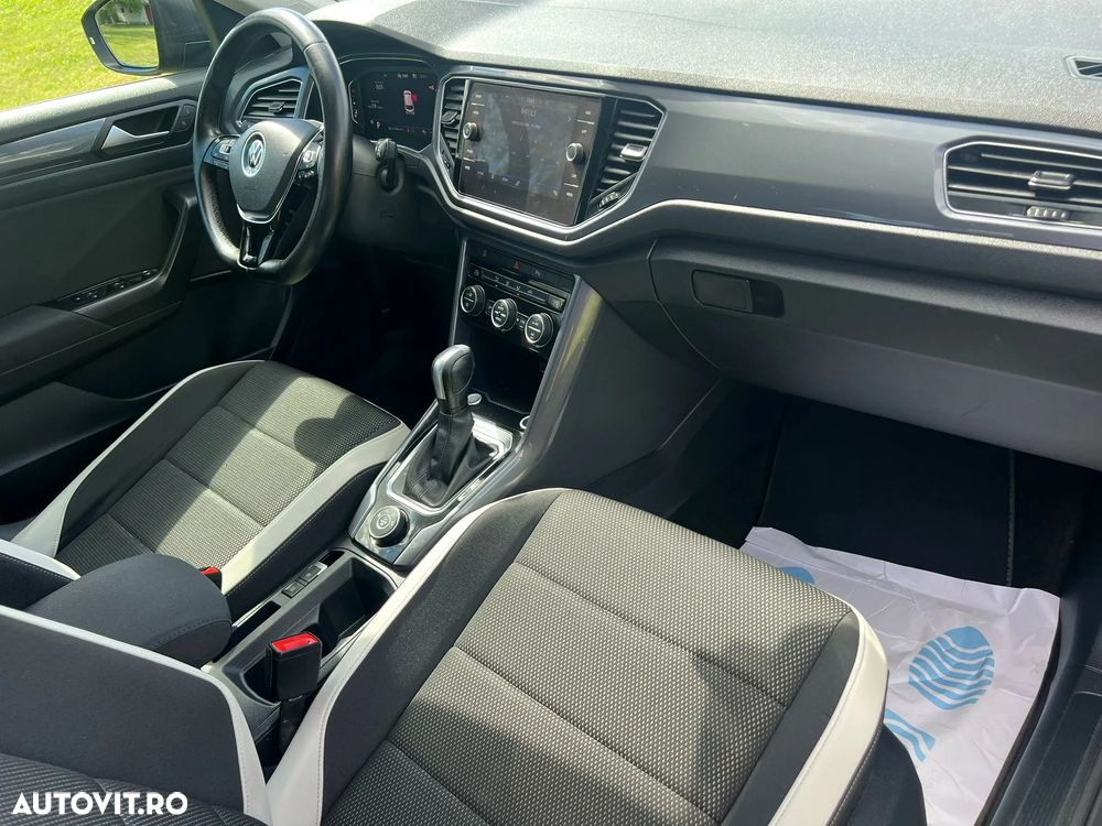 Volkswagen T-ROC - 12