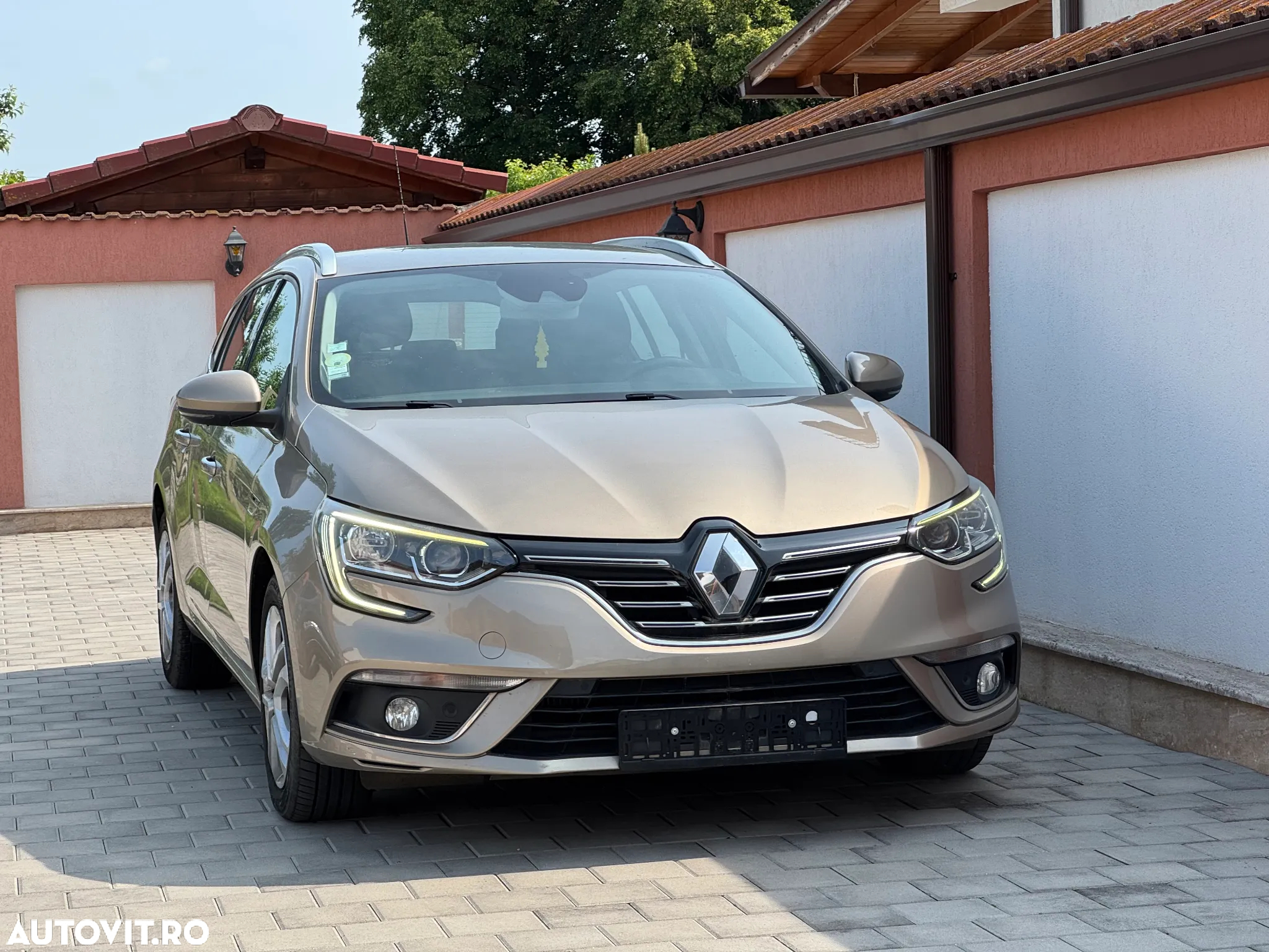 Renault Megane Grandtour ENERGY dCi 110 EDC BUSINESS - 38