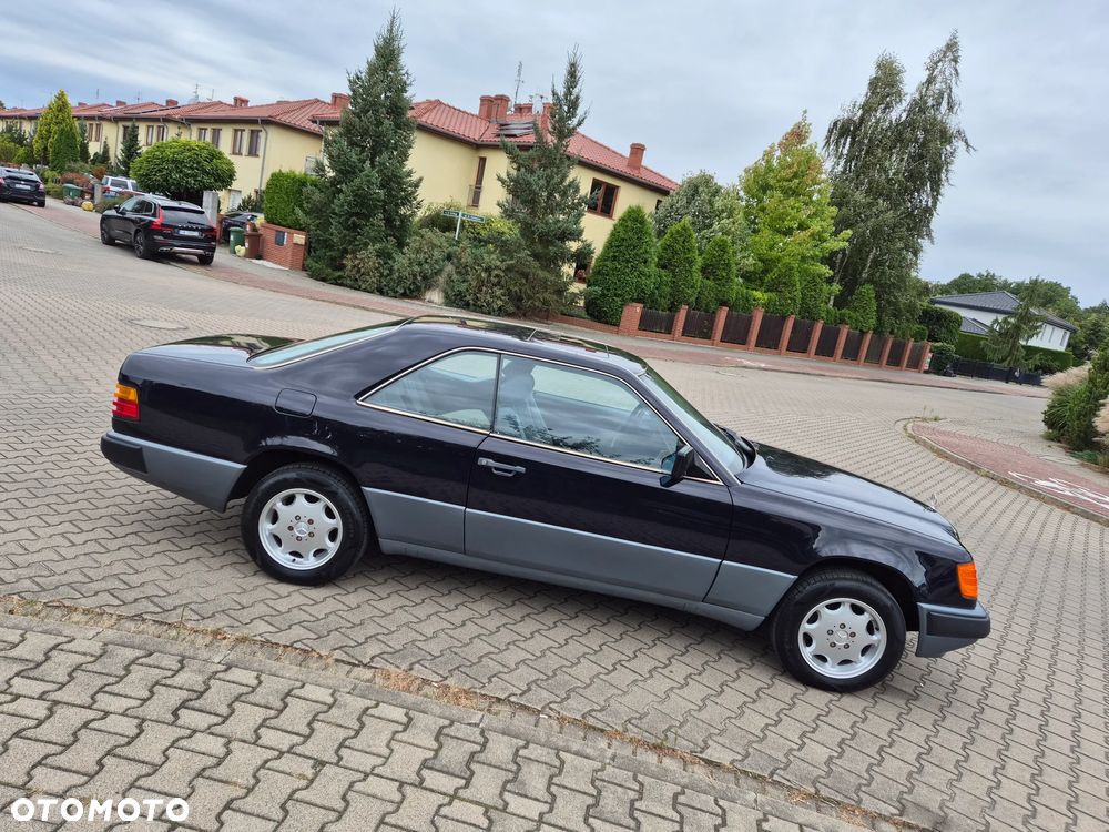 Mercedes-Benz W124 (1984-1993) - 16