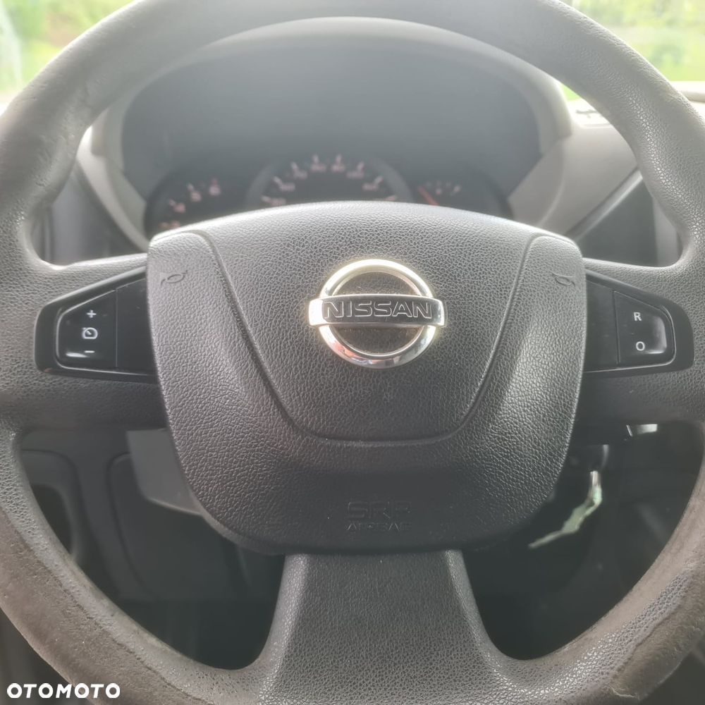 Nissan NV400 - 22