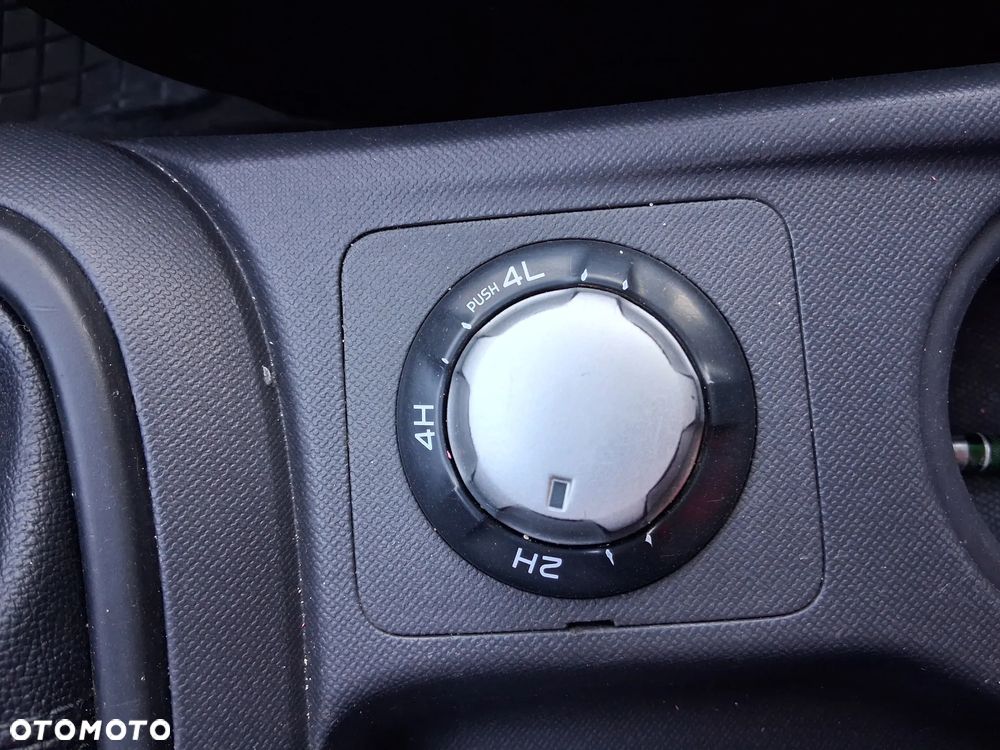 Isuzu D-Max 1.9 DC LSX - 11