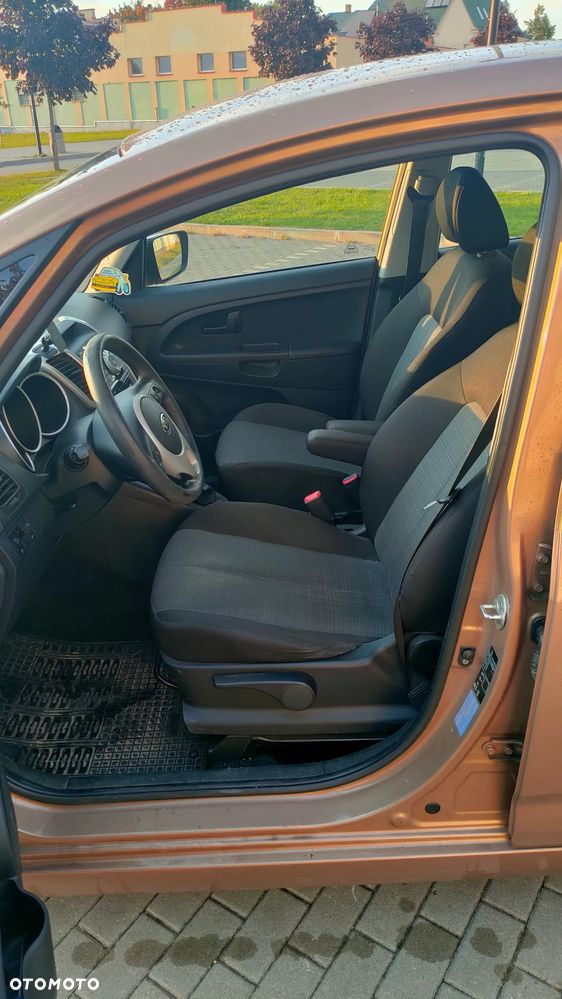 Kia Venga 1.4 M - 12