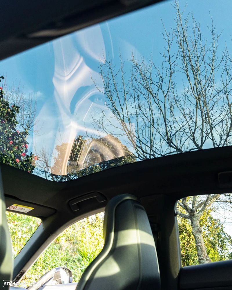 Porsche Taycan 4S - 13