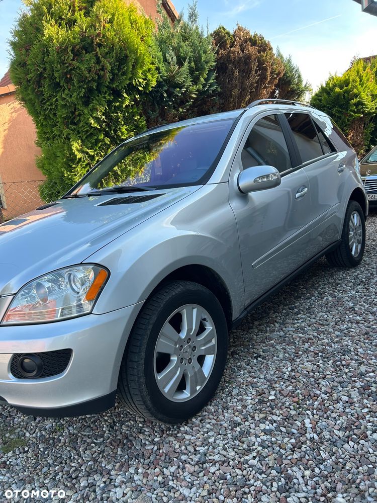 Mercedes-Benz ML 350 4-Matic - 4