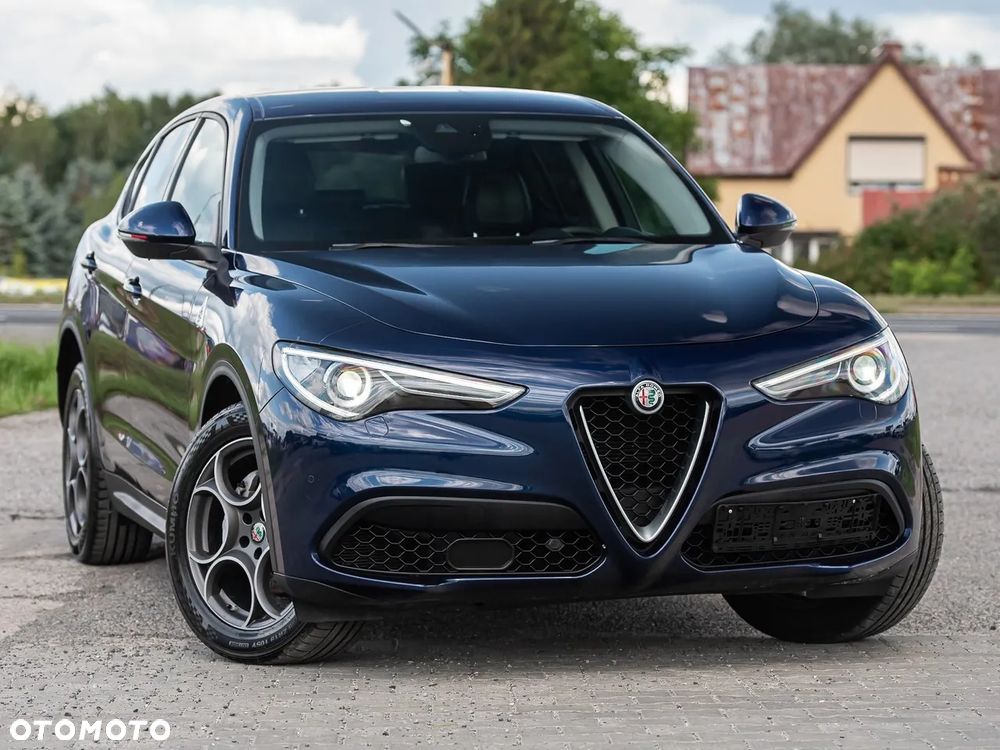Alfa Romeo Stelvio - 2