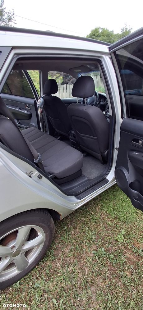 Kia Carens 2.0 CRDi Tour - 8
