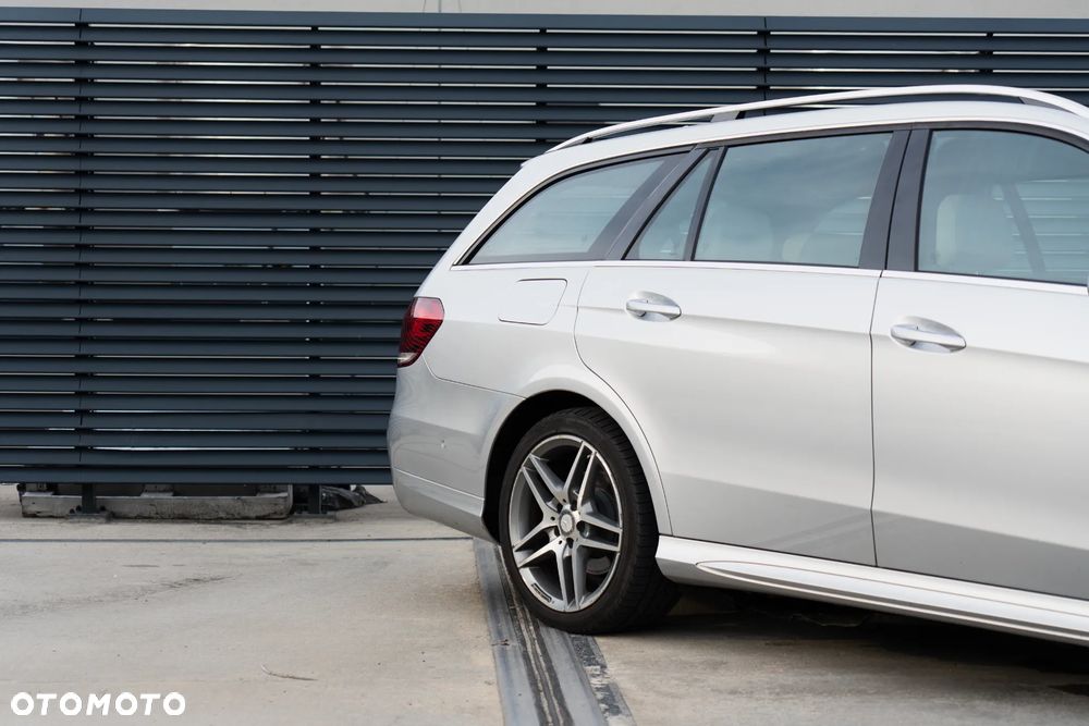 Mercedes-Benz Klasa E - 15