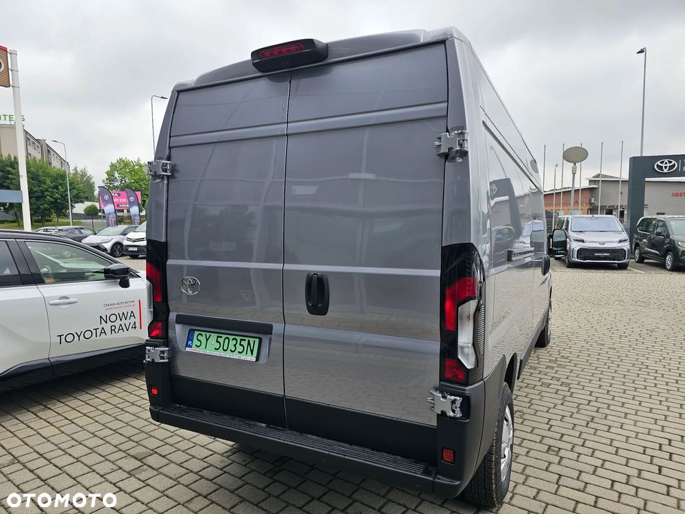Toyota Proace MAX - 13