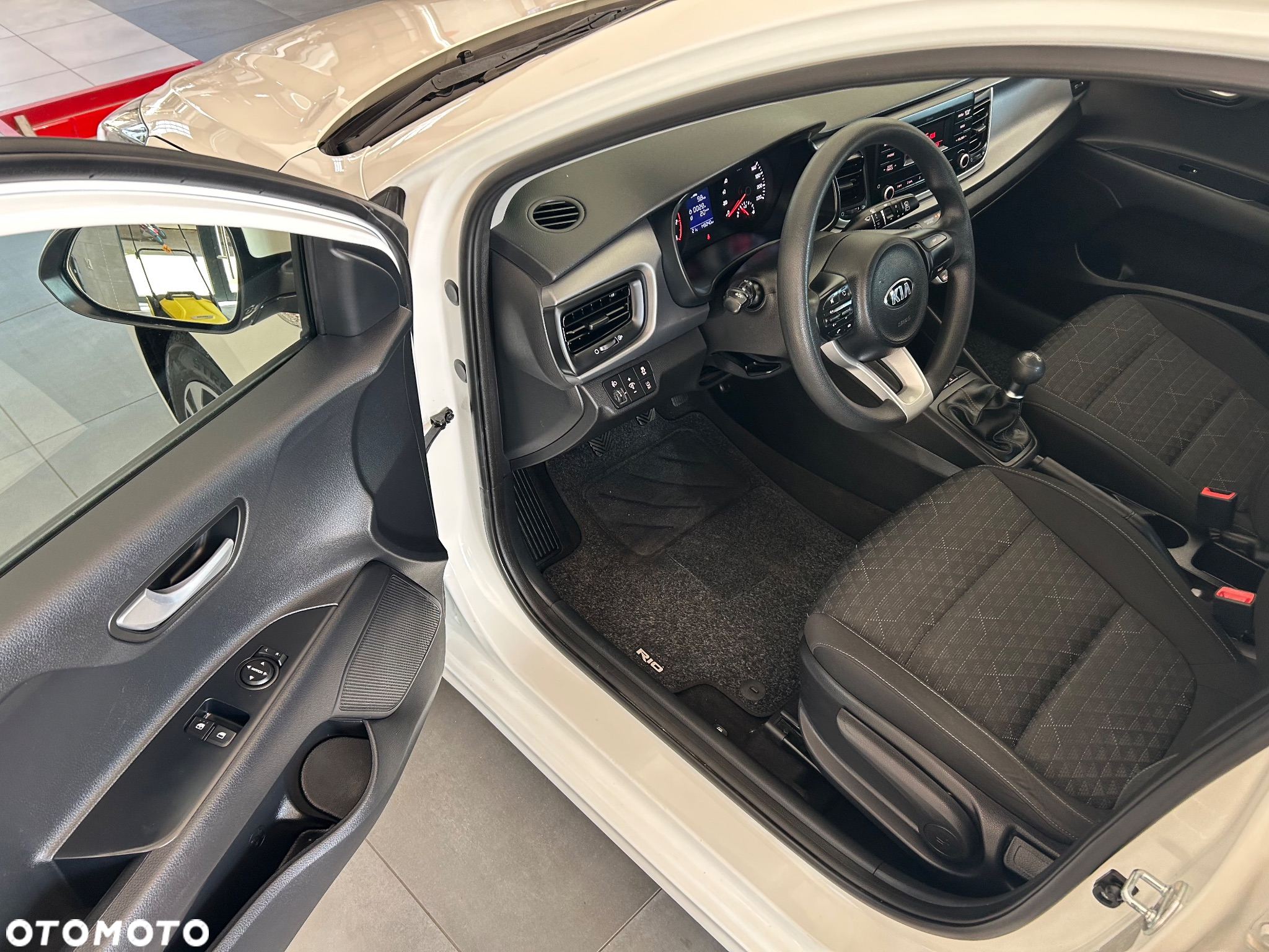 Kia Rio 1.2 Business Line - 18